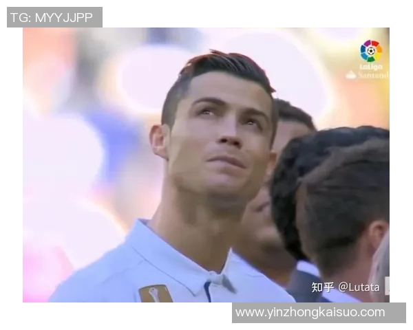 足球明星如何用魅力追求女生揭秘视频中的浪漫瞬间与真实情感 足球明星如何用魅力追求女生揭秘视频中的浪漫瞬间与真实情感