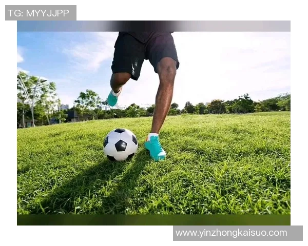 足球明星超然时刻集锦视频展现球场传奇与激情瞬间的完美融合 足球明星超然时刻集锦视频展现球场传奇与激情瞬间的完美融合